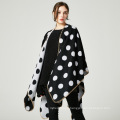 Vente chaude mode tendance dot jacquard tisser femmes poncho cape châle